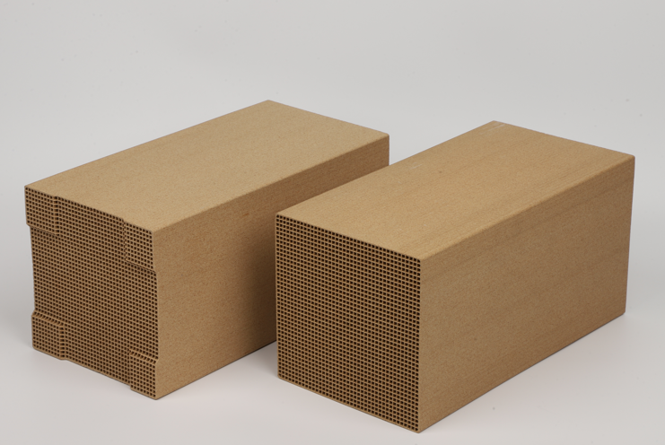 Thermal storage energy-saving ceramics